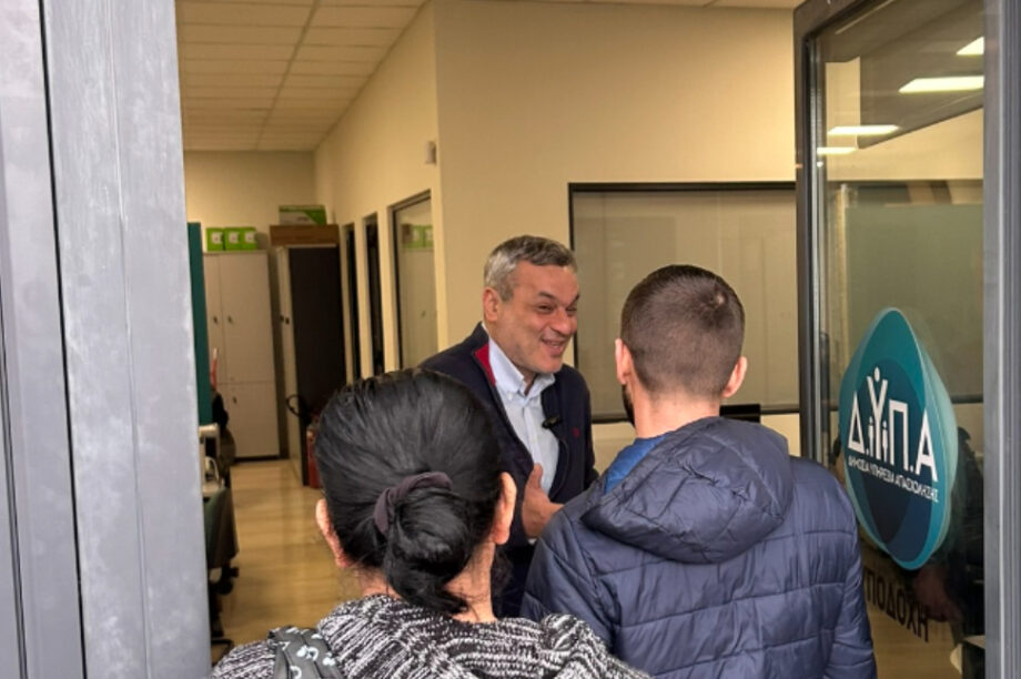 Μαμουλάκης ξενοδοχουπάλληλοι