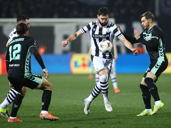 Απίθανος ΠΑΟΚ, γονάτισε την Μπέτις και κλείδωσε την πρόκριση