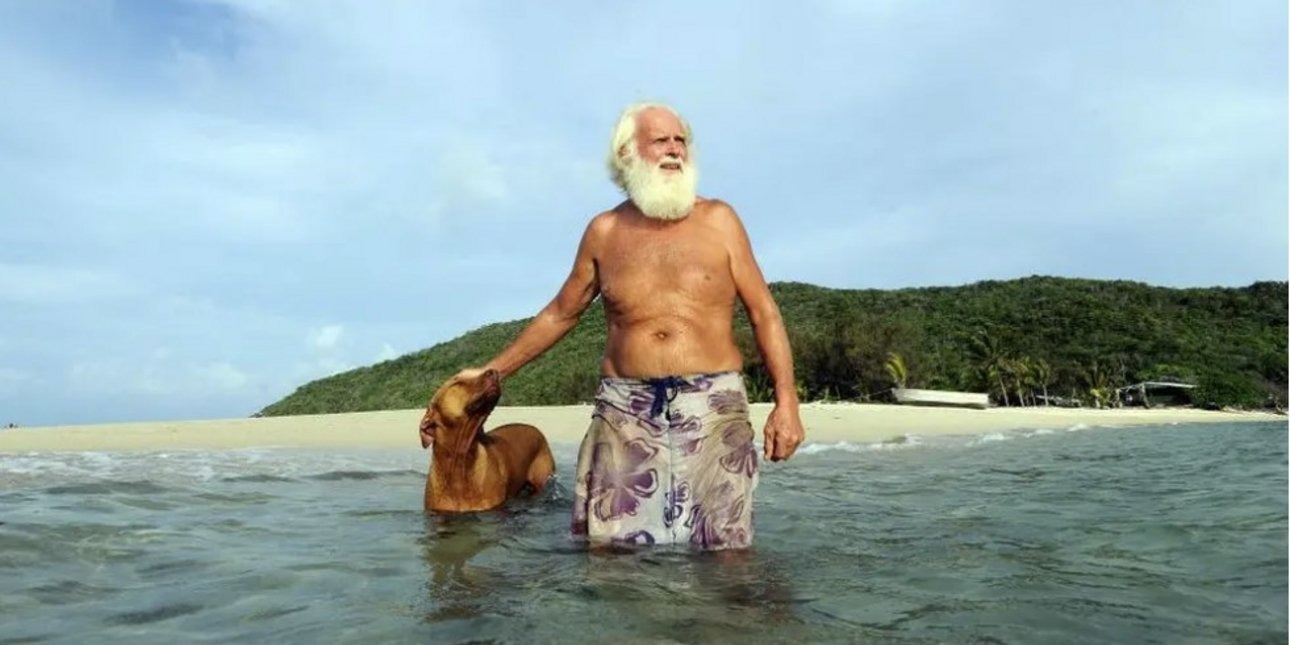 αγόρασε νησί για να σώσει τα απειλούμενα ζώα και περιβάλλον