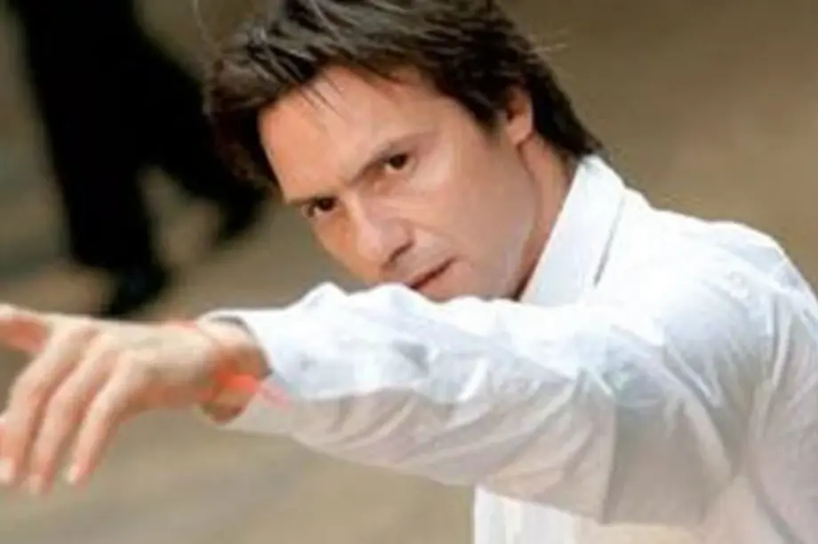 Στράτος Τζώρτζογλου