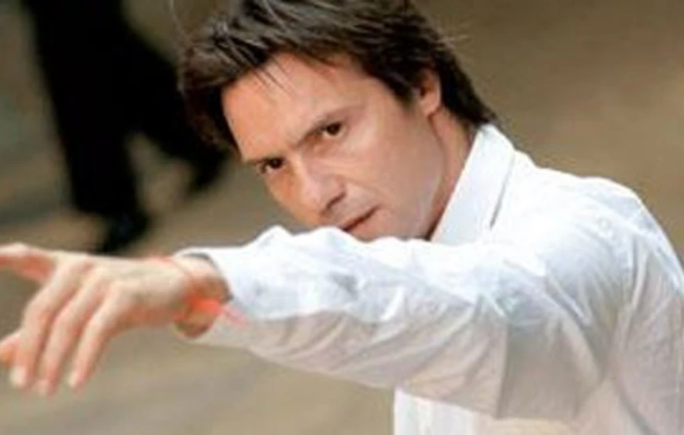 Στράτος Τζώρτζογλου