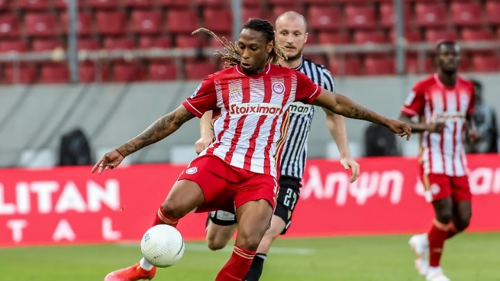 Καταγγελία-σοκ σε πρώην παίκτη του Ολυμπιακού από γυναίκα για άσκηση βίας