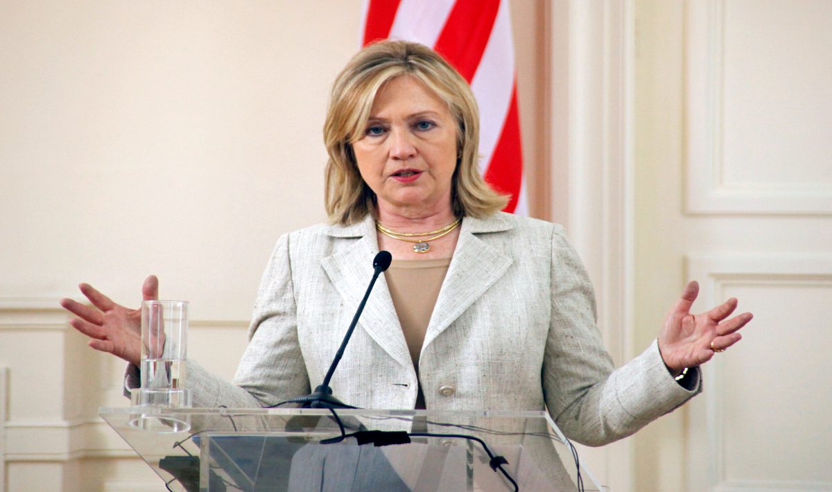 Κεκλεισμένων των θυρών η κατάθεση της Χίλαρι Κλίντον για την υπόθεση Έπστιν