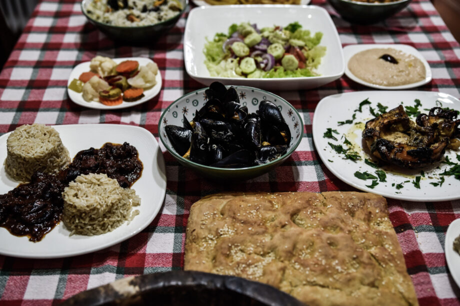 ΤΡΑΠΕΖΙ ΣΑΡΑΚΟΣΤΗ ΚΑΘΑΡΑ ΔΕΥΤΕΡΑ