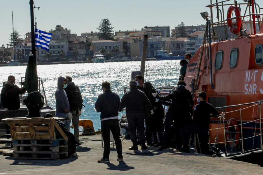 ΜΕΤΑΝΑΣΤΕΣ ΝΑΥΑΓΙΟ ΧΙΟΣ