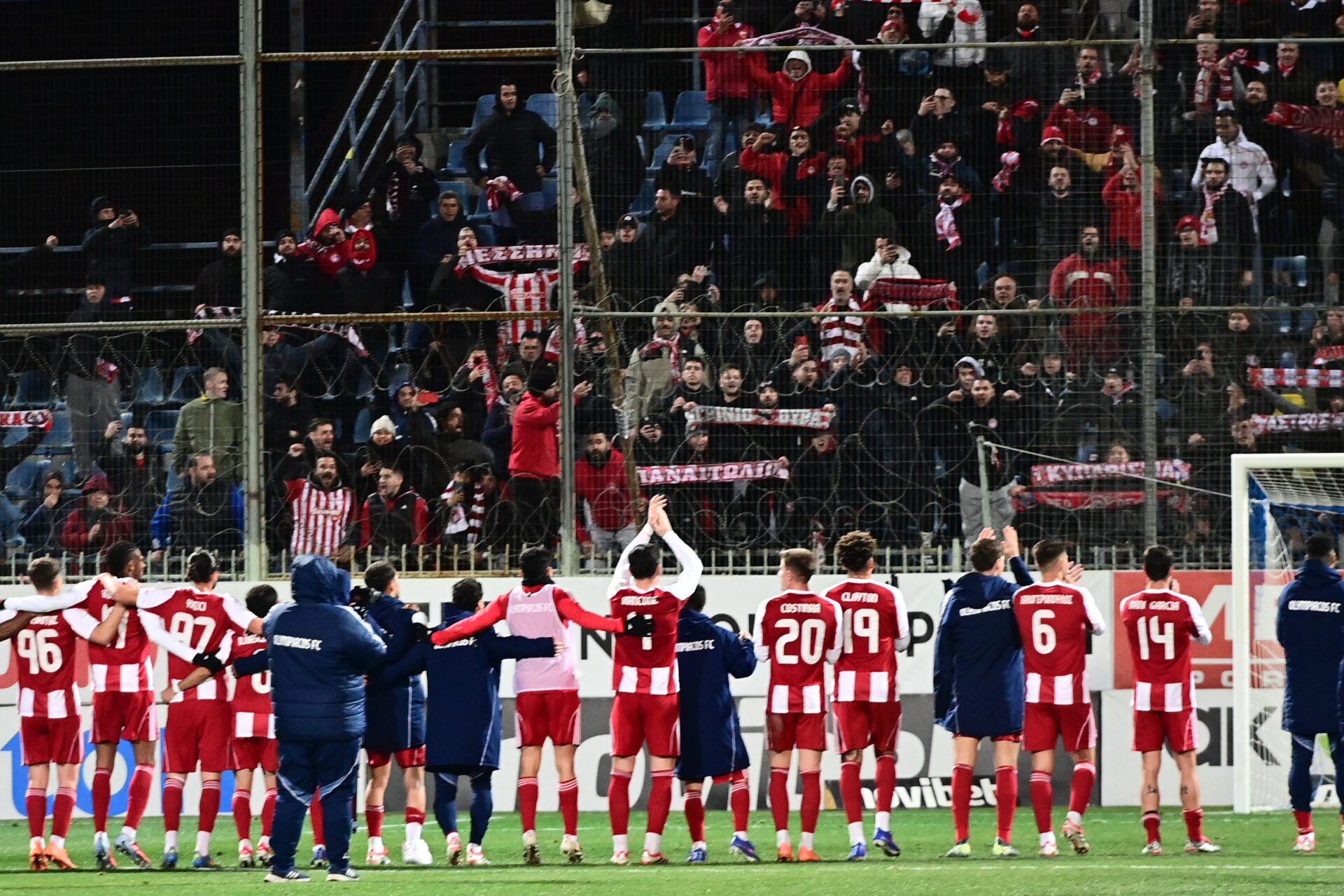 Αστέρας Τρίπολης – Ολυμπιακός 0-3: Σαρωτική νίκη των «ερυθρόλευκων» στο «Κολοκοτρώνης»