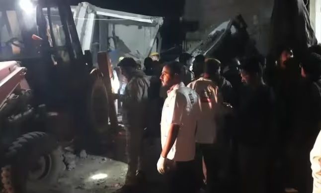 Τραγωδία στην Ινδία: Δύο νεκροί από κατάρρευση κτιρίου στο Ρατζαστάν – Φόβοι ότι αρκετοί είναι παγιδευμένοι