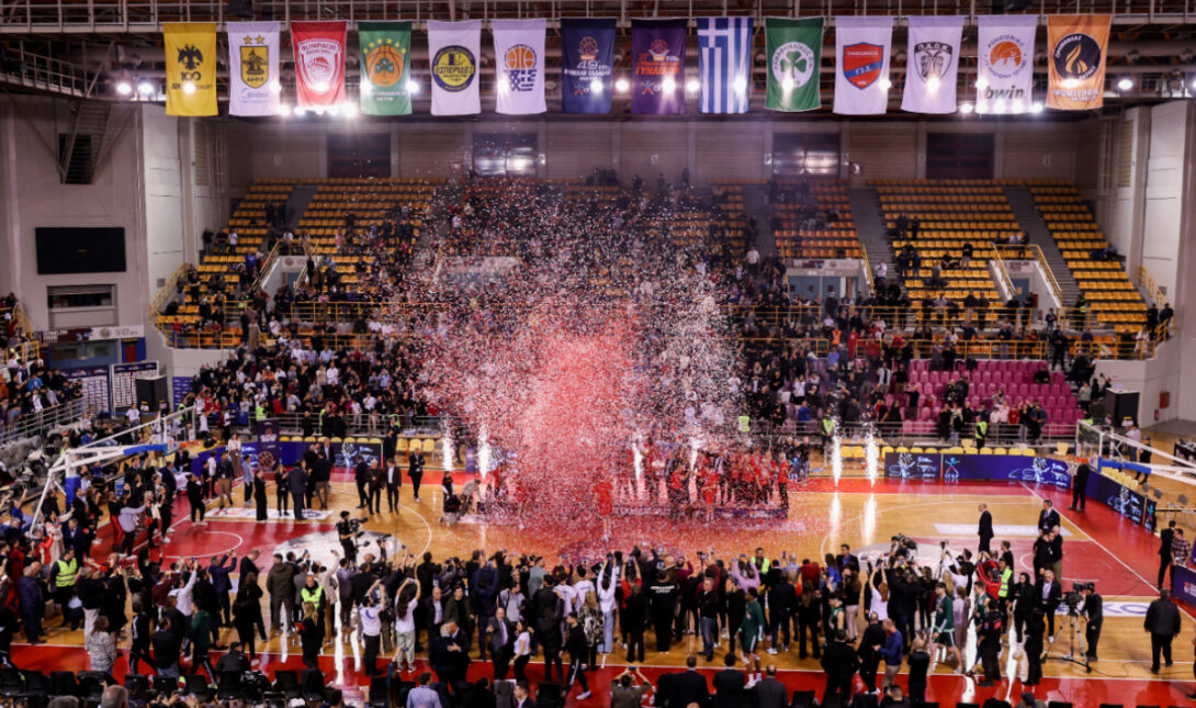 Δύο Αοράκια ΝΕΟ Κύπελλο