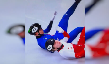 Αθλήτρια των Χειμερινών Ολυμπιακών Αγώνων παραλίγο να χάσει το μάτι της από λεπίδα σκέιτ! (βίντεο)