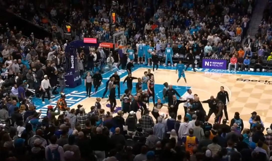 ΝΒΑ: Άγριο ξύλο στον αγώνα των Χόρνετς με τους Πίστονς (βίντεο)