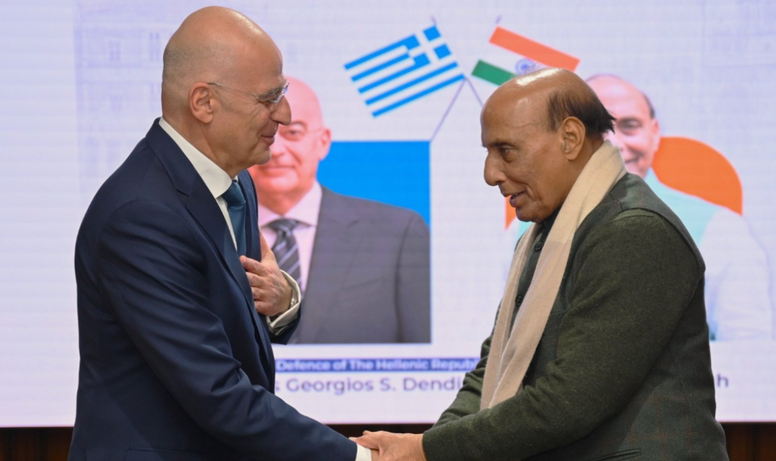 Συμφωνία Δένδια – Σινγκ για αμυντική συνεργασία μεταξύ Ελλάδας και Ινδίας (φωτογραφίες)