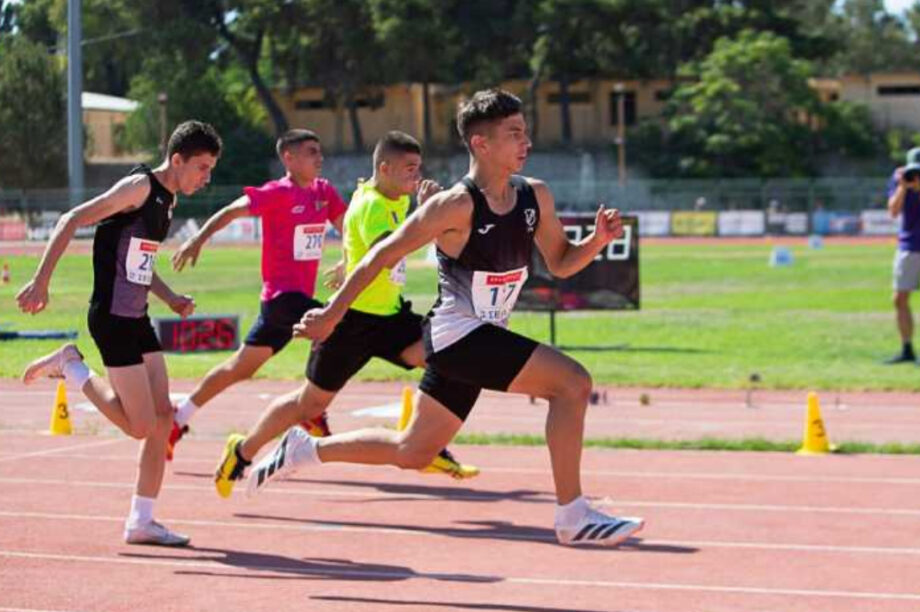 Σταύρος Φωτεινάκης