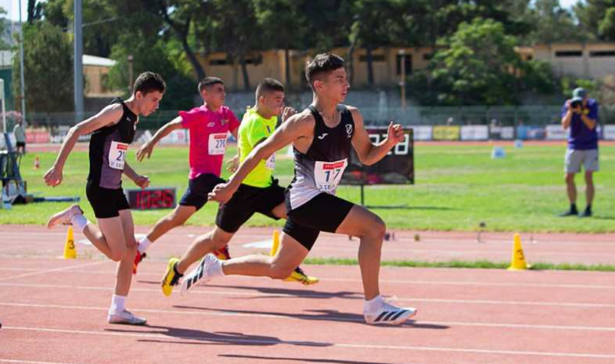 Σταύρος Φωτεινάκης