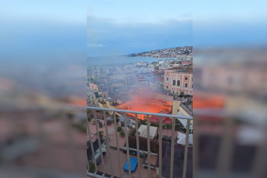 Φωτιά Νάπολη