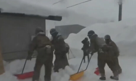 Ιαπωνία: Φτάνουν τους 30 οι νεκροί από τις σφοδρές χιονοπτώσεις (βίντεο)