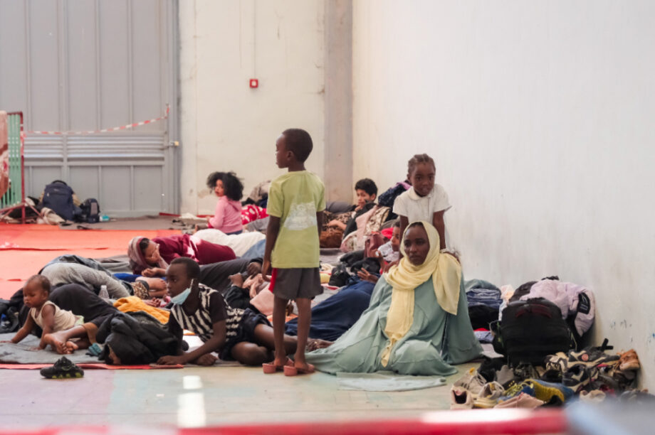 ΜΕΤΑΝΑΣΤΕΣ ΜΕΤΑΝΑΣΤΕΥΤΙΚΟ