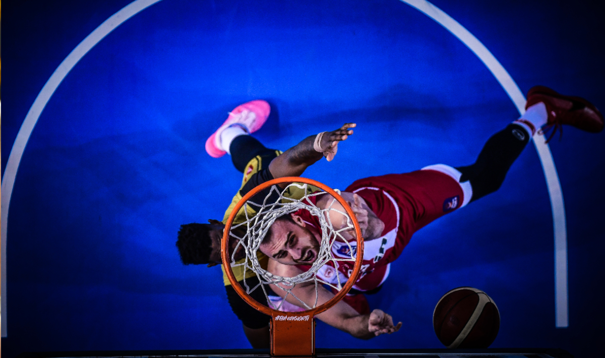 Μιλουτίνοφ ΝΕΟ