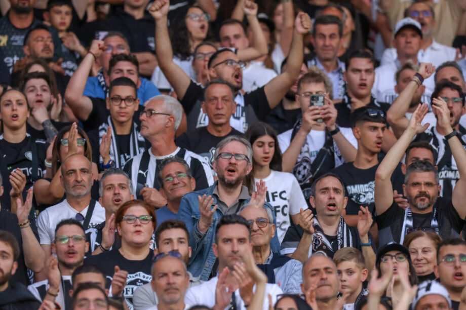 Κόσμος ΟΦΗ ΝΕΟ