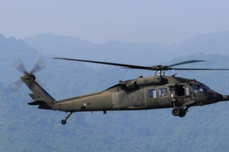 στρατιωτικο αεροπλανο