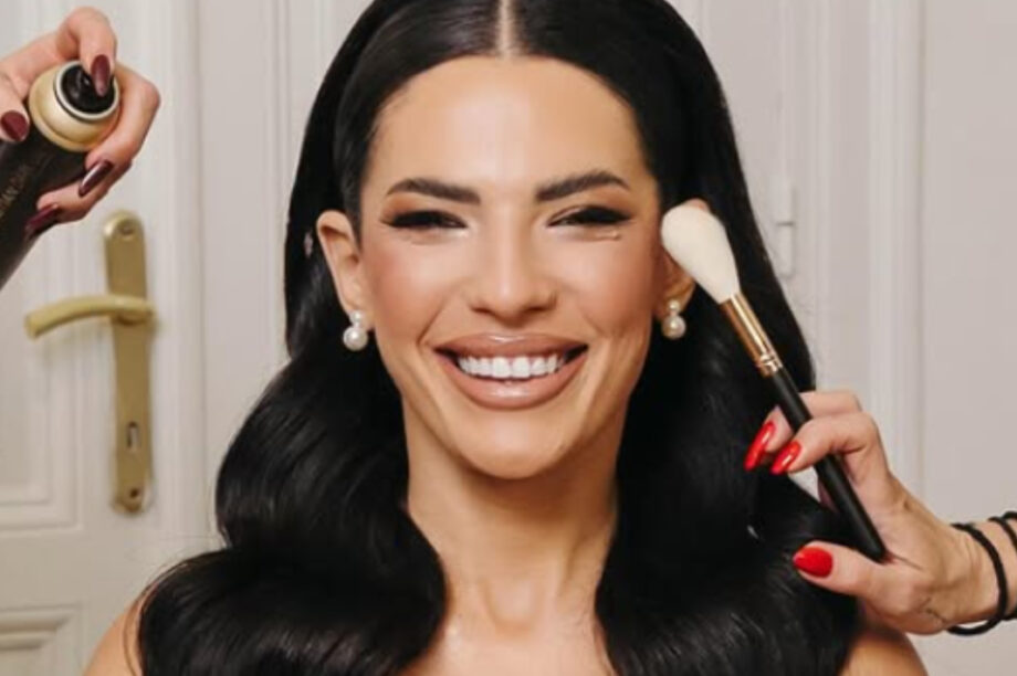 Στέλλα Πάσσαρη