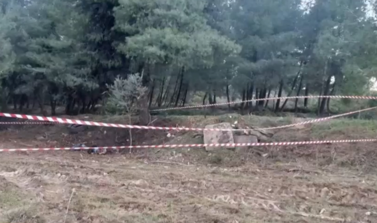 Τι έδειξε η ιατροδικαστική εξέταση για τη σορό που βρέθηκε μέσα σε σακούλα στη Χαλκιδική (βίντεο)