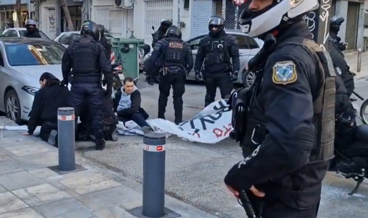 Προσαγωγές, νέα επεισόδια με μολότοφ και χημικά στη Θεσσαλονίκη (Βίντεο)