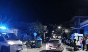 Σύγκρουση αυτοκινήτου με δίκυκλο στην Νέα Ιωνία: Τραυματίστηκε 50χρονος – Δείτε φωτο