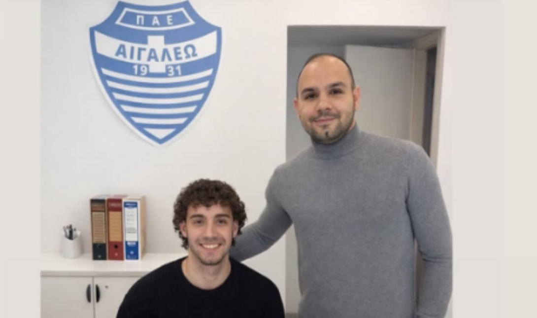 Επέστρεψε στην Ελλάδα και υπέγραψε στο Αιγάλεω ο Μιχάλης Παπατσαρούχας
