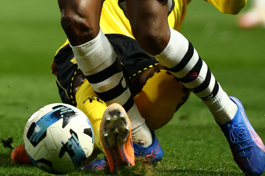 Super League Πόδια Μπάλα