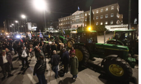 Αγρότες Τρακτέρ Σύνταγμα ΝΕΟ