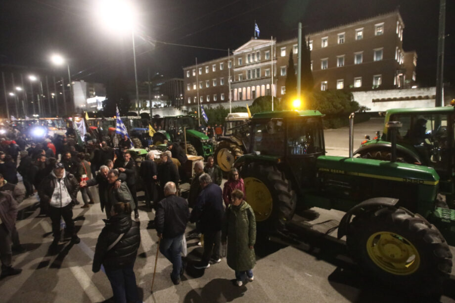 Αγρότες Τρακτέρ Σύνταγμα ΝΕΟ