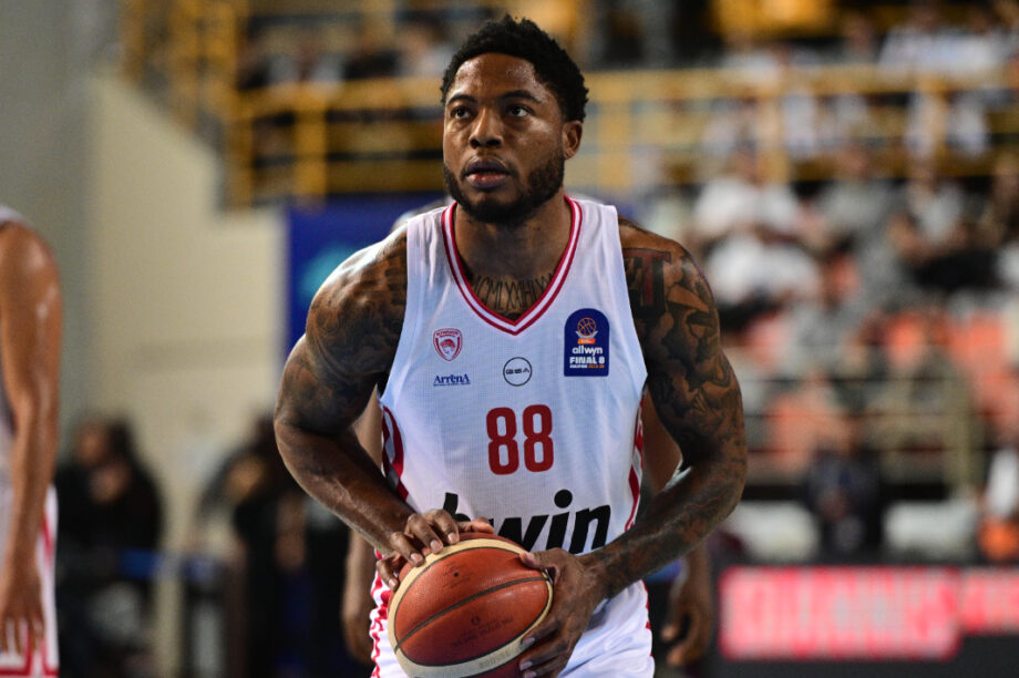 Τζόουνς Ολυμπιακός ΝΕΟ