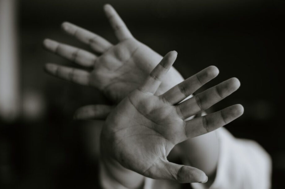 Βία Γυναίκα