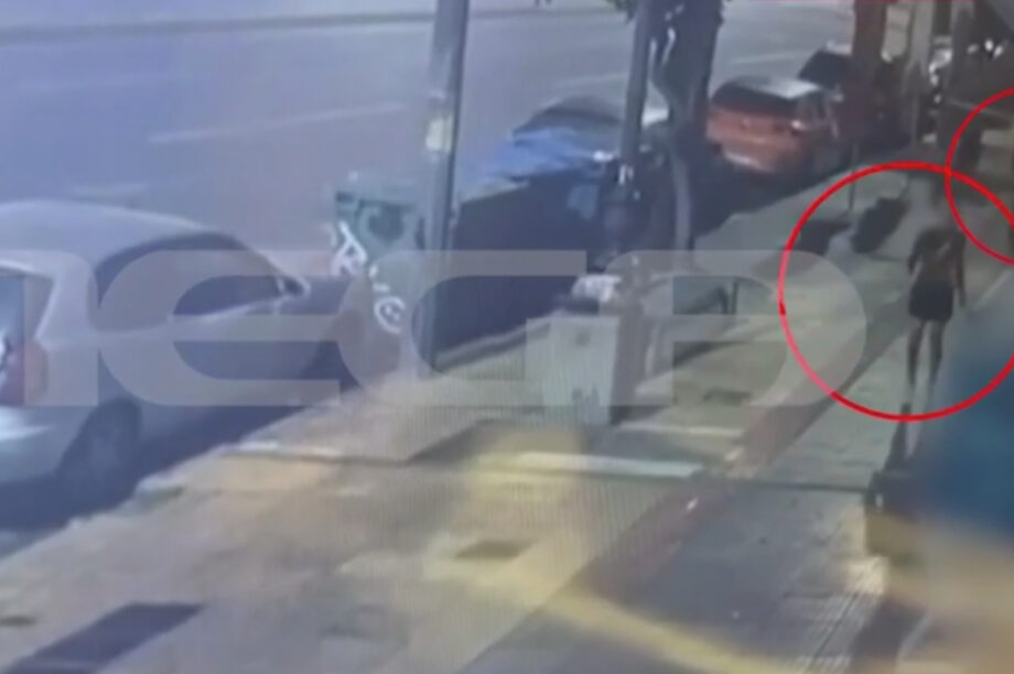 Καλλιθέα: Ξυλοδαρμός 45χρονης από τον σύντροφό της στη μέση του δρόμου (βίντεο)