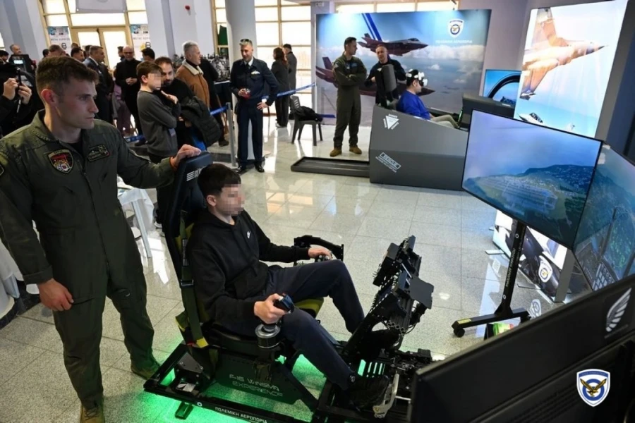 Πολεμική Αεροπορία: Προσομοιωτές αεροσκαφών F-16 και F-35 στο νέο λιμάνι Πατρών