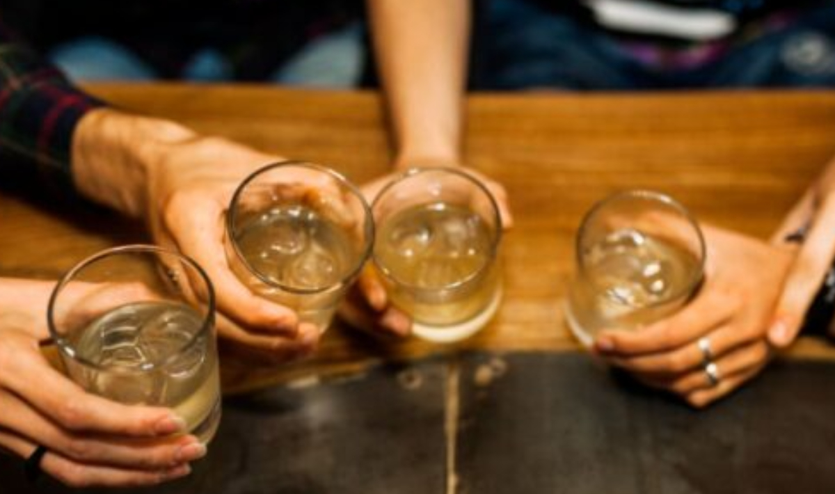 Εύβοια: 15χρονος υπό την επήρεια μέθης μεταφέρθηκε στο Κέντρο Υγείας – Συνελήφθη ο πατέρας του