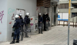 Επεισόδια στο κέντρο του Ηρακλείου μετά το πέρας της εκδήλωσης για τα Τέμπη (φωτο και βίντεο)