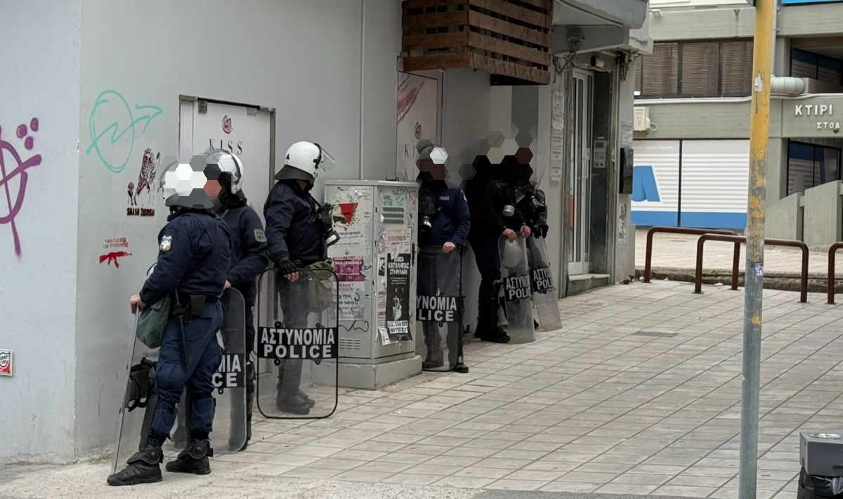 Επεισόδια στο κέντρο του Ηρακλείου μετά το πέρας της εκδήλωσης για τα Τέμπη