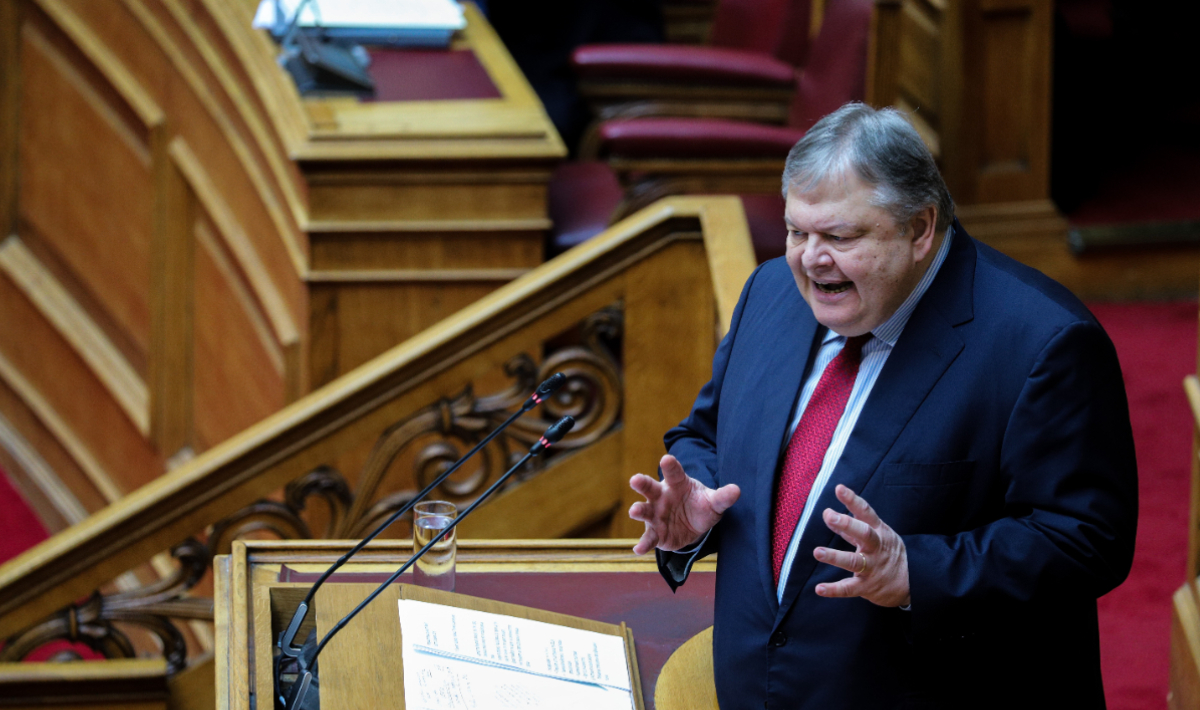 Βενιζέλος για υποκλοπές: «Eπίπεδο υποδείγματος για τα υψηλά κλιμάκια της Δικαιοσύνης η απόφαση του Πλημμελειοδικείου»