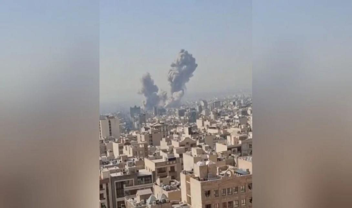 Μέση Ανατολή: Η Τεχεράνη ετοιμάζει αντίποινα – Ο Τραμπ επιβεβαιώνει επίθεση (βίντεο)