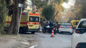 Τροχαίο ατύχημα με σύγκρουση δύο οχημάτων – Στο νοσοκομείο μια γυναίκα