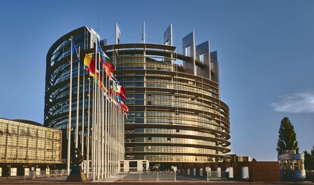 Ευρωπαϊκό Κοινοβούλιο: Ανέστειλε προσωρινά τη διαδικασία κύρωσης της εμπορικής συμφωνίας ΕΕ-ΗΠΑ