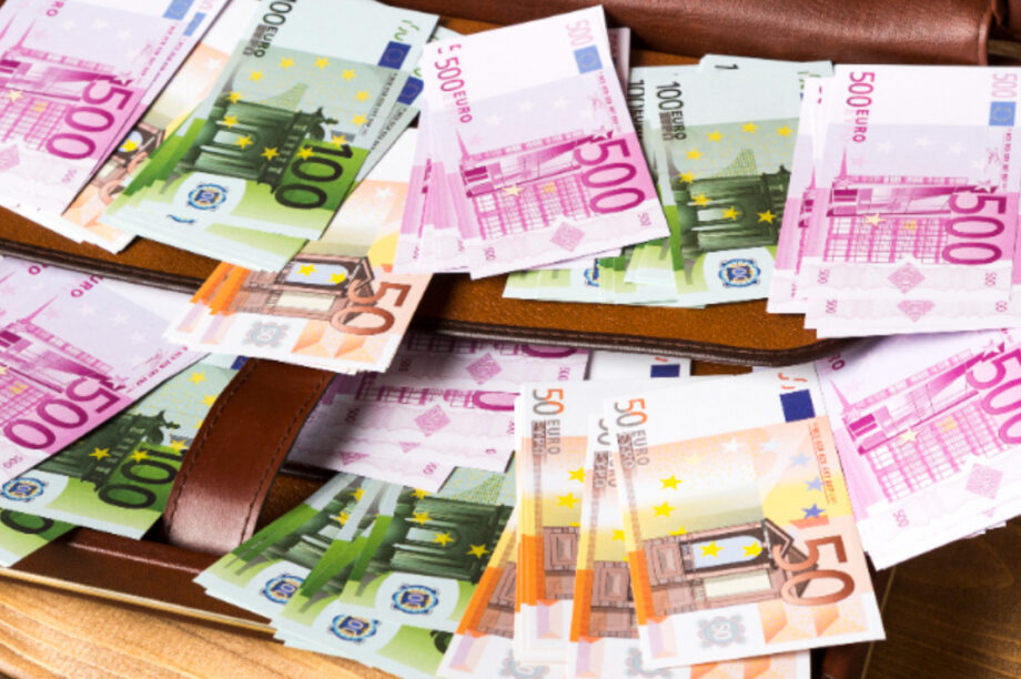 ΦΟΡΟΛΟΤΑΡΙΑ ΧΡΗΜΑΤΑ