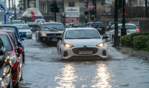 Καιρός: Βροχές και καταιγίδες «σκεπάζουν» την Κρήτη σήμερα 16/2 – Στην ατμόσφαιρα αφρικανική σκόνη