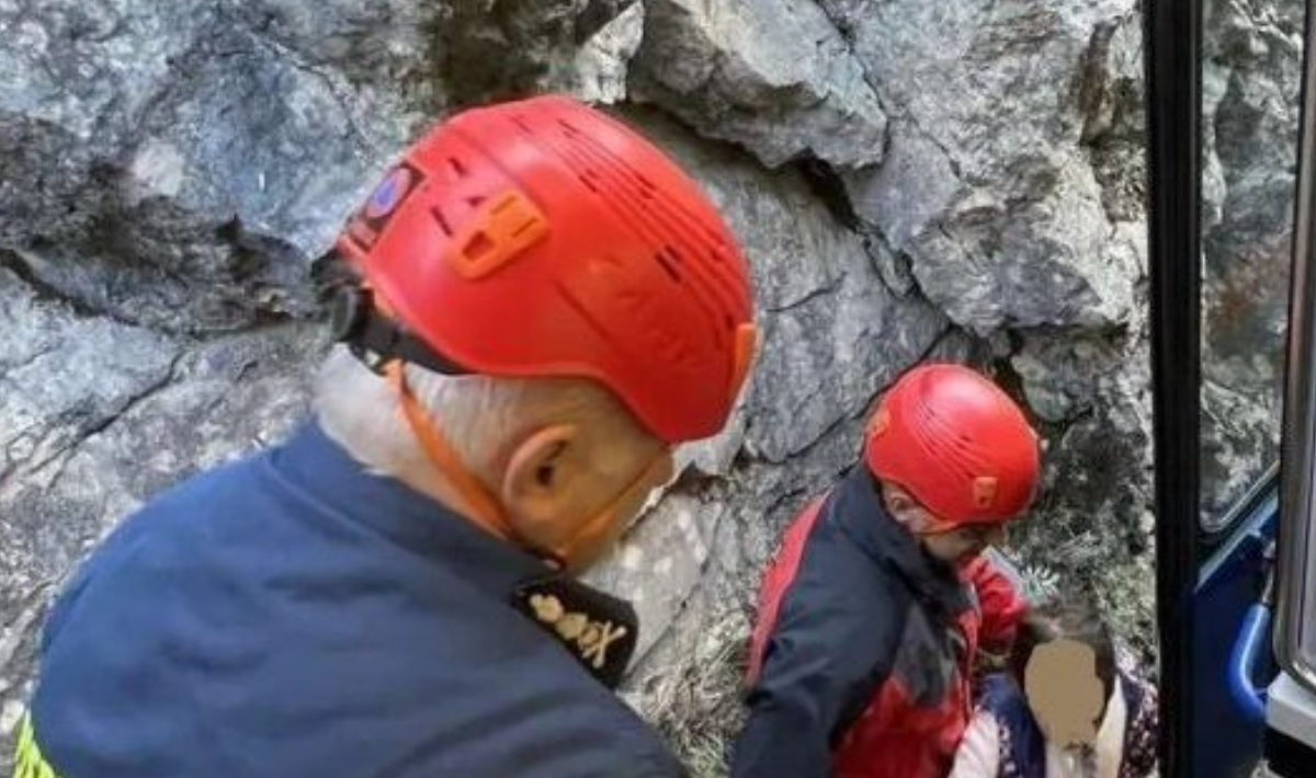 Καλάβρυτα: Και παιδιά ανάμεσα στους εγκλωβισμένους στον Οδοντωτό – Θα αποζημιωθούν οι επιβάτες