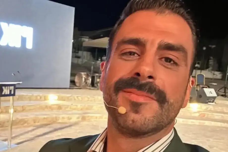 Μαρίνος Κόνσολος