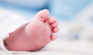 Βόλος: Νεογέννητο με στερητικό σύνδρομο εγκαταλείφθηκε στο νοσοκομείο από τη μητέρα του
