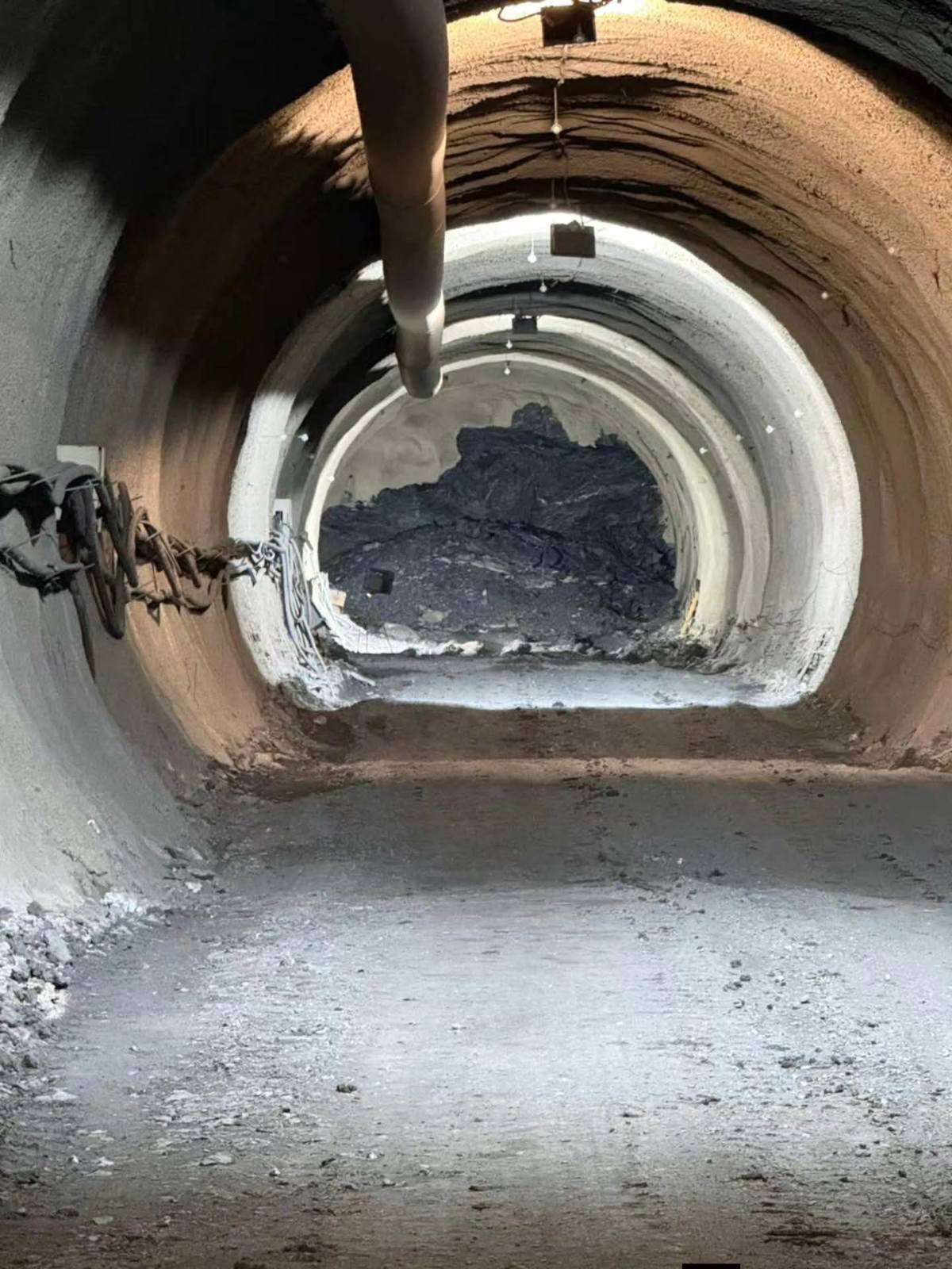 τούνελ ΒΟΑΚ Σεληνάρι