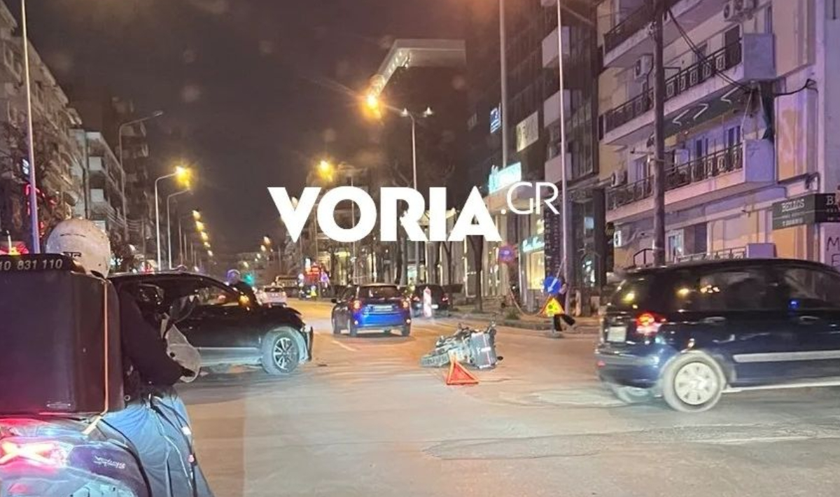 Τροχαίο με σύγκρουση μηχανής και ΙΧ στην ανατολική Θεσσαλονίκη