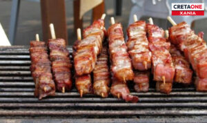 Χανιά: Πήραν μπροστά οι… ψησταριές στην πόλη – Δείτε φωτογραφίες